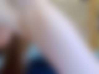 ivorydreams's Live Sex Cam Show