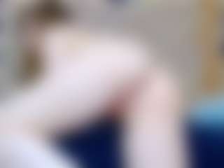 ivorydreams's Live Sex Cam Show
