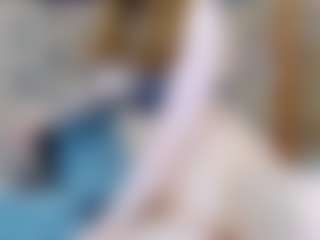 Live cam show with ivorydreams - Green Eyes on Soda Cam