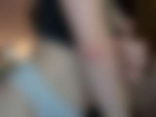 Live cam show with onexkenzie - Shaved Pussy Brown Hair on TeamSkeetLive