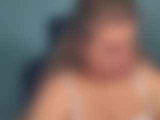 Live cam show with Ally - Grey Eyes on Camsoda