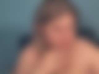 Live cam show with Ally - Milk on crypto-cams