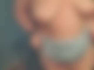 Live cam show with Ally - Grey Eyes on Milfs Live