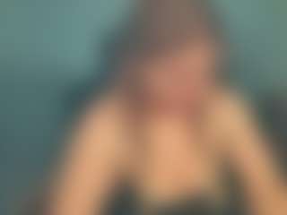 Live cam show with Ally - Blonde Hair MILF on CSO-WL