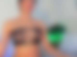 Live cam show with A N A S S T A S I A - Shaved Pussy on sexytreat.net