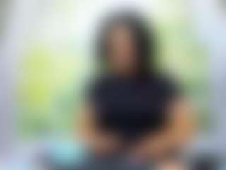 nikol32 MILF webcam performer live streaming
