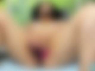 nikol32's Live Sex Cam Show