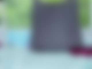 nikol32 MILF webcam performer live streaming