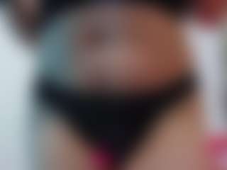 nikol32's Live Sex Cam Show