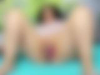 nikol32's Live Sex Cam Show