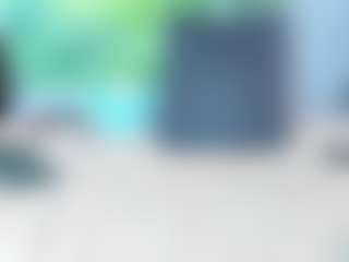 nikol32 MILF webcam performer live streaming
