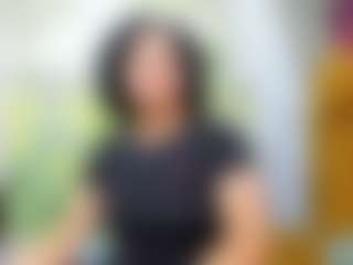 nikol32 MILF webcam performer live streaming
