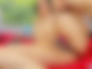 Live cam show with nikol32 - Living Room on googirlz