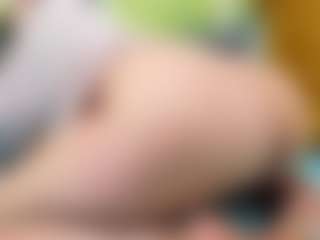 Live cam show with nikol32 - Bedroom on Fling VIP Chat