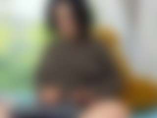 Live cam show with nikol32 - Bedroom MILF on Fit Hotties