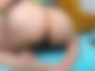nikol32's Live Sex Cam Show