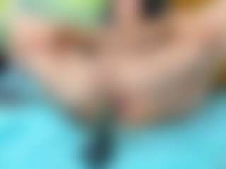 Live cam show with nikol32 - Strip MILF on milfzrlive.com