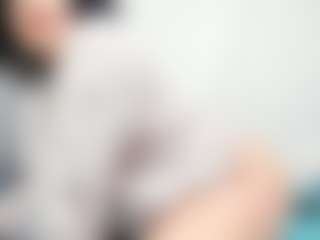 nikol32 MILF webcam performer live streaming