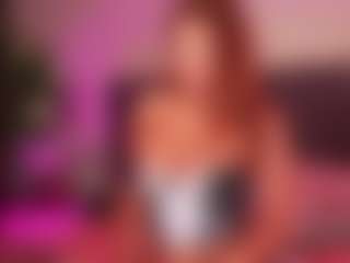 Live cam show with sellenasky - Shaved Pussy on Gym Cam Girls