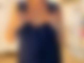 Live cam show with sofiastevens - Camel Toe on AdultVida.com