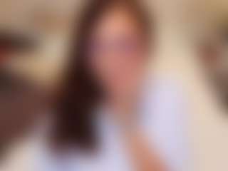Live cam show with sofiastevens - Glasses on livesuperchat.net