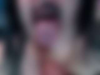 Live cam show with ChubbyPussycat - Blue Eyes on milfzrlive.com