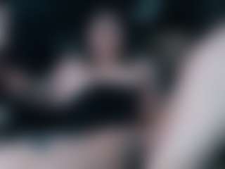 Live cam show with ChubbyPussycat - Curvy on StripNow