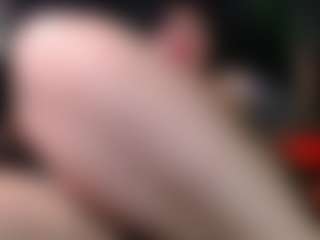 Live cam show with ChubbyPussycat - Smoking on Camsoda
