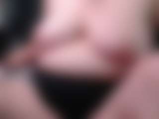 ChubbyPussycat MILF webcam performer live streaming
