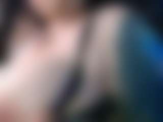 ChubbyPussycat MILF webcam performer live streaming