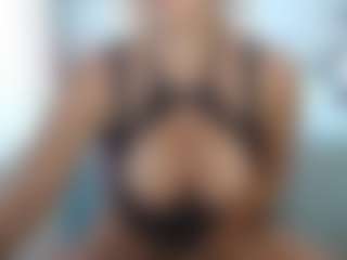 lulu7870's Live Sex Cam Show