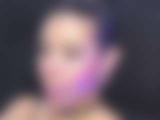 Live cam show with Tatis - Ebony MILF on Soda Cam