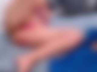 Live-Cam-Show mit GanseloMix - Strip auf Camsoda