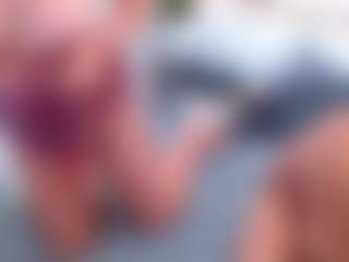 Live cam show with GanseloMix - Sex on StripNow