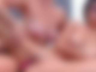 Live cam show with GanseloMix - Lesbian on Camsoda