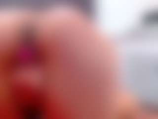Live cam show with GanseloMix - Facial on live18s.com