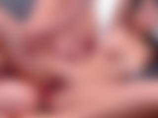 Show de câmera ao vivo com GanseloMix - Big Tits MILF no Camsoda