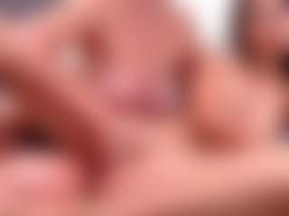 Live cam show with GanseloMix - Gagging on Porn Luv