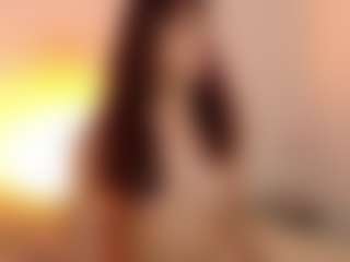 Live cam show with Deviil Doll - Brown Hair on live18s.com