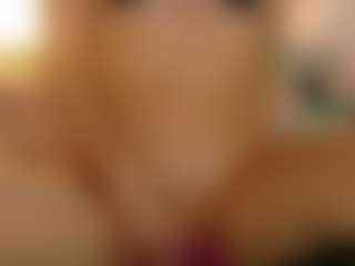 Live cam show with Deviil Doll - Pornstar Shaved Pussy on live18s.com