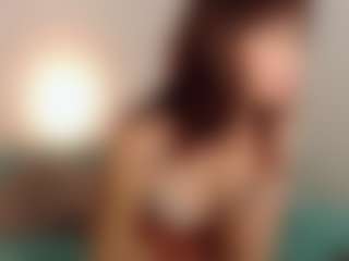 Spettacolo in cam dal vivo con Deviil Doll - Solo su Camsoda