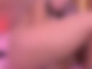 Live cam show with Danna Berlin - Deepthroat on fuck-show.com