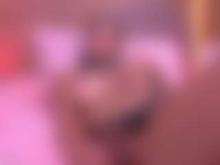 Live cam show with Danna Berlin - Dance on Fling VIP Chat