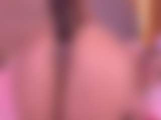 Live cam show with Danna Berlin - Oil on Camming Site