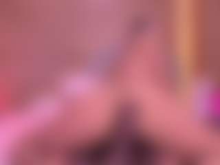 Live cam show with Danna Berlin - Granny on TastyBlacksLive