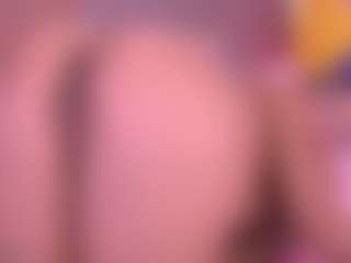 Live cam show with Danna Berlin - Squirt on Uber Horny