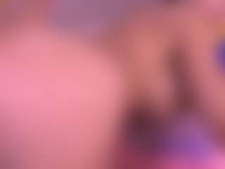 Live cam show with Danna Berlin - Squirt on Camsoda