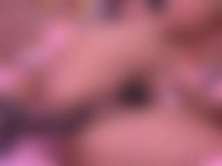 Live cam show with Danna Berlin - Teen (18+) on StripNow