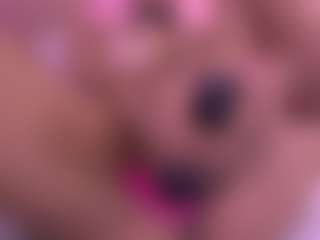 Live cam show with Danna Berlin - Foot Fetish on StripNow
