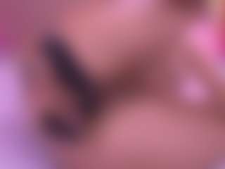 Live cam show with Danna Berlin - Twerk on boobsie.com